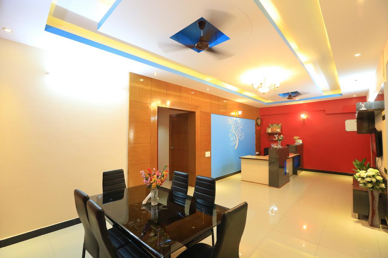 Oyo 2916 Apartment Queens Castle Bangalore Buitenkant foto