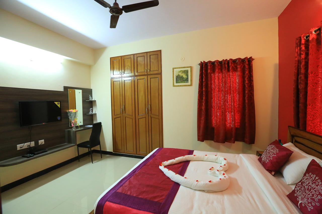 Oyo 2916 Apartment Queens Castle Bangalore Buitenkant foto