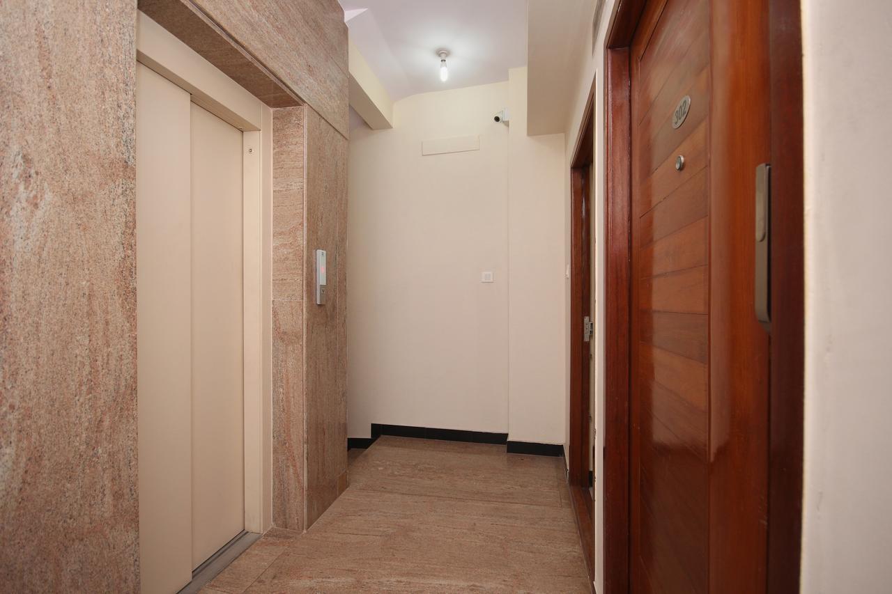 Oyo 2916 Apartment Queens Castle Bangalore Buitenkant foto