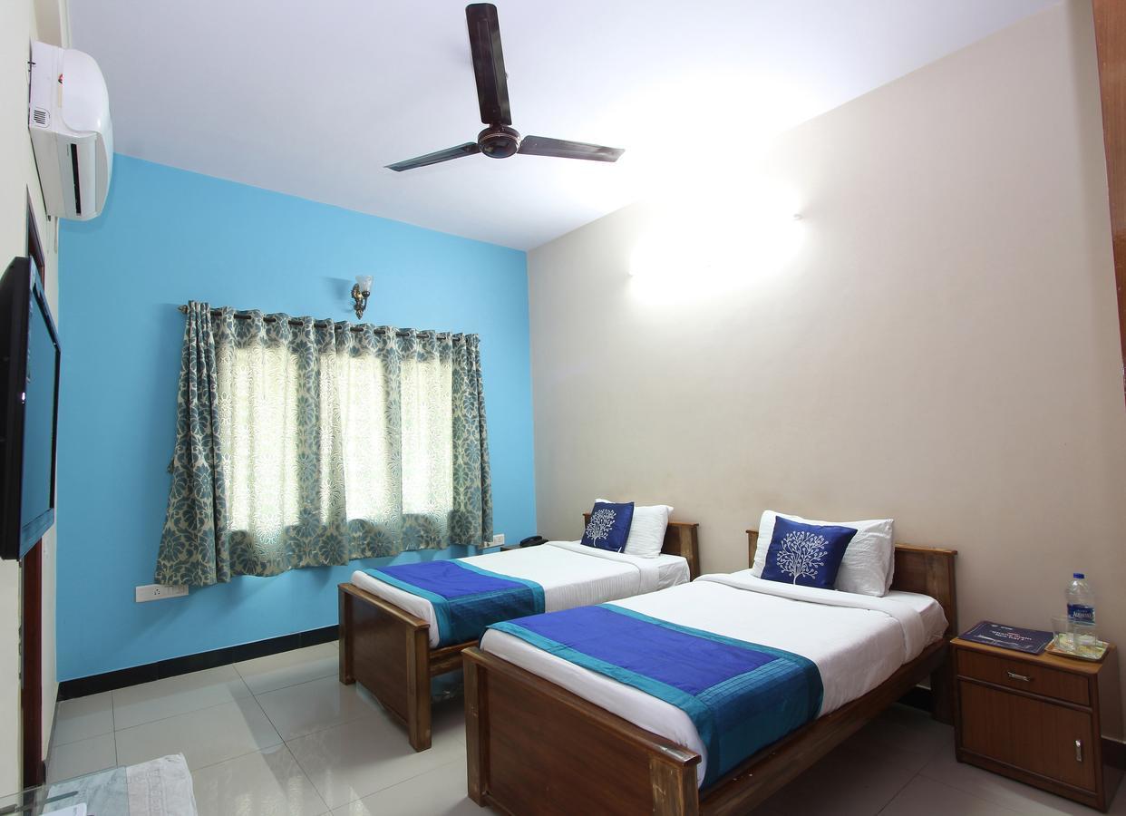 Oyo 2916 Apartment Queens Castle Bangalore Buitenkant foto